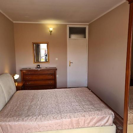 Apartment Sunny Pula Exterior photo